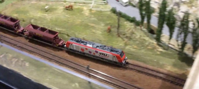 RR037017 VFLI + hopper cars 4 RR037017 VFLI + hopper cars 4