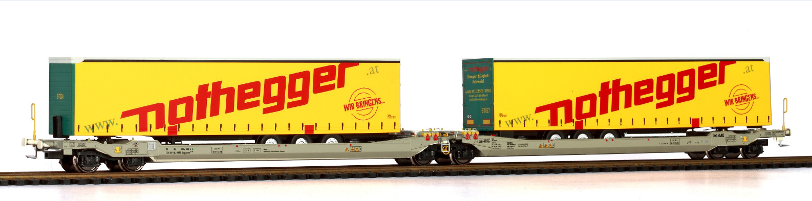 RR90336 : Twin car AAE Cargo Hupac Intermodal + 2x trailer Nothegger