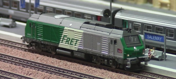 Train Miniature Gare de Salemay Echelle N (BB 75008 FRET avec sa rame de 22 EX) Train Miniature Gare de Salemay Echelle N (BB 75008 FRET avec sa rame de 22 EX)